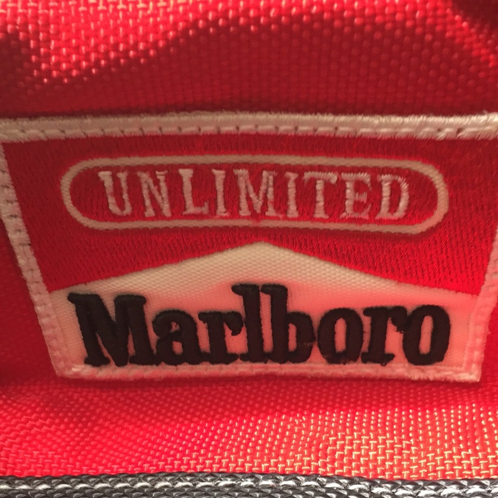 MARLBORO COOLER VINTAGE.